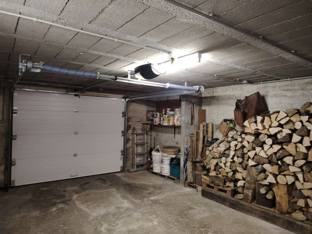 Maison à SALAISE-SUR-SANNE