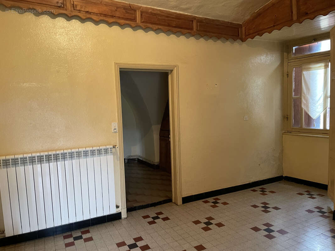 Maison à SAINT-MARTIN-DES-PLAINS