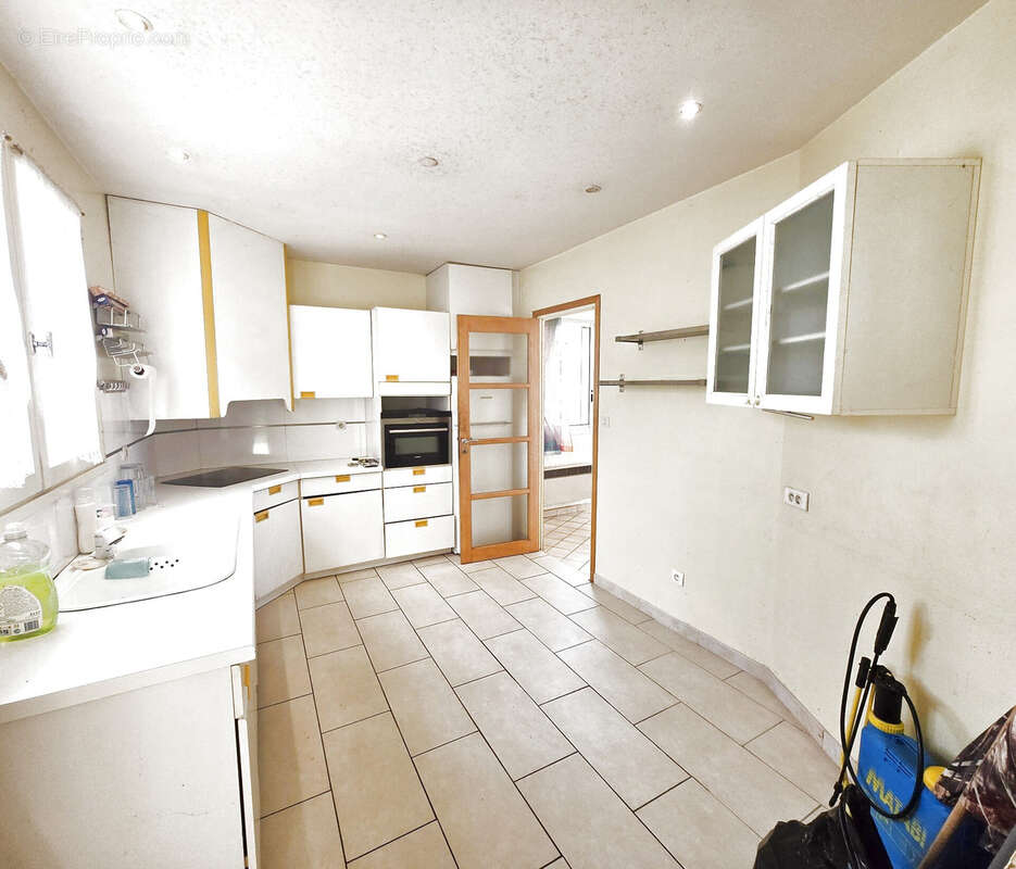 A vendre Villa d'architecte 5 chambres piscine - photo 11
