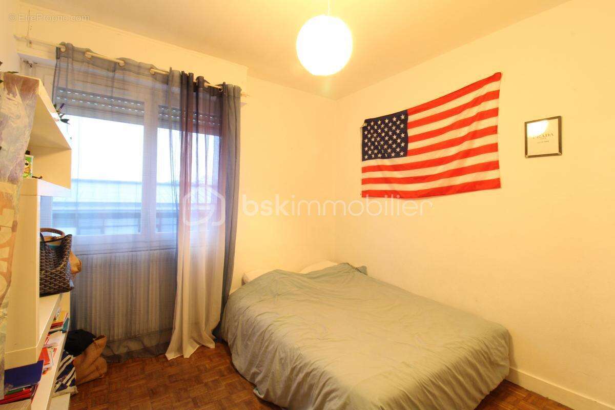 Appartement à PARENTIS-EN-BORN