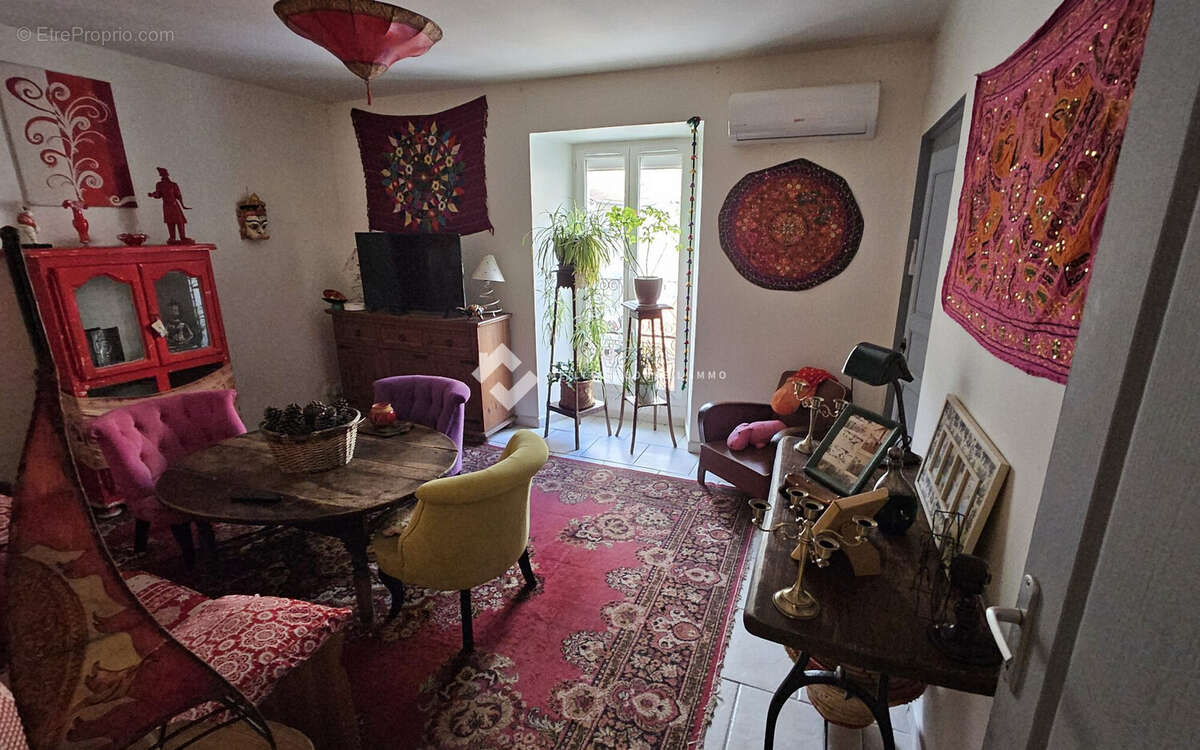 Appartement 572 m² à Besseges  - photo 9