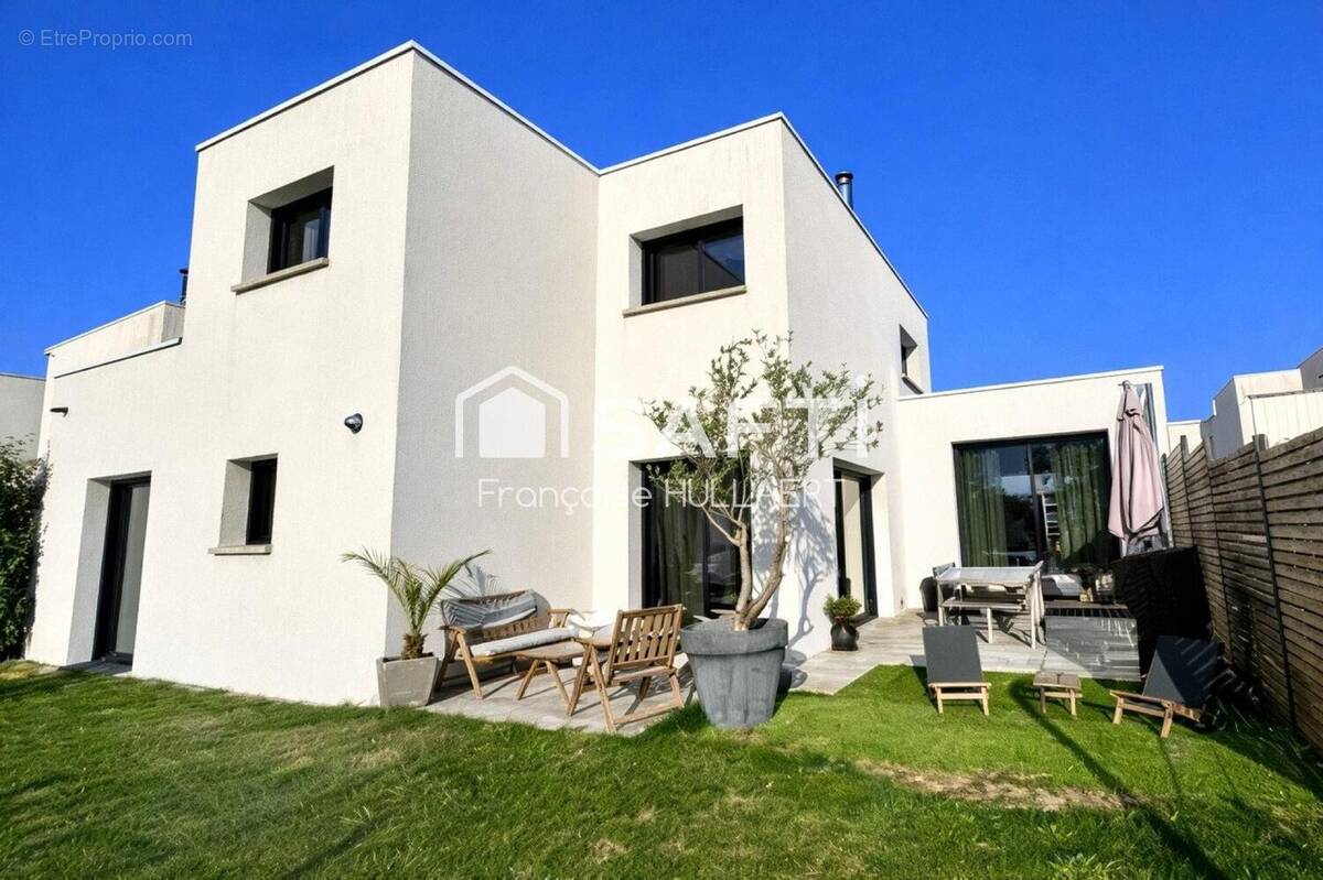 Photo 1 - Maison à NOYALO