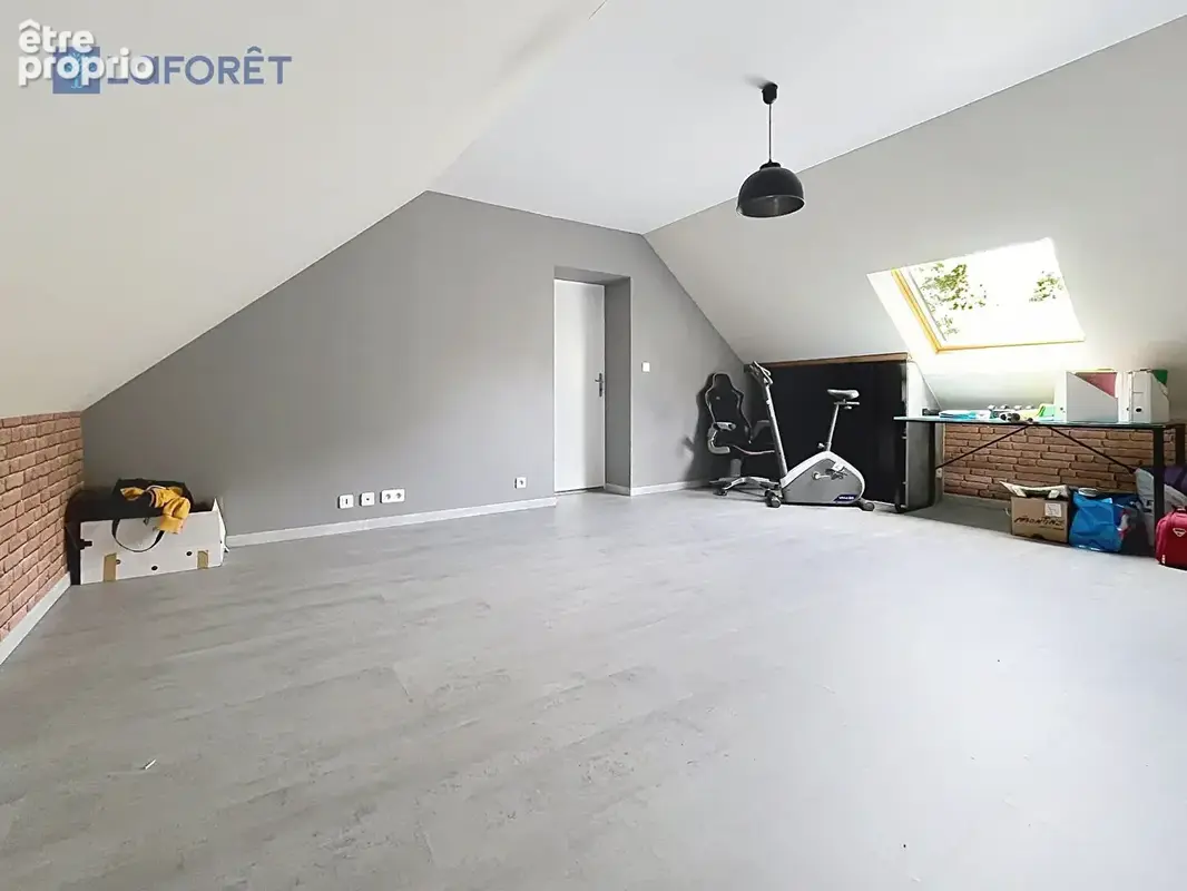 GUIDEL, Maison familiale de 5 chambres avec Vie de Plain Pied, jardin paysagé, et Centre Ville à pieds - photo 13