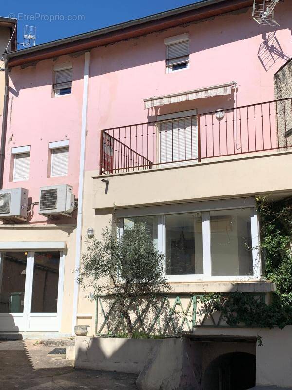 Maison à FONTAINES-SUR-SAONE