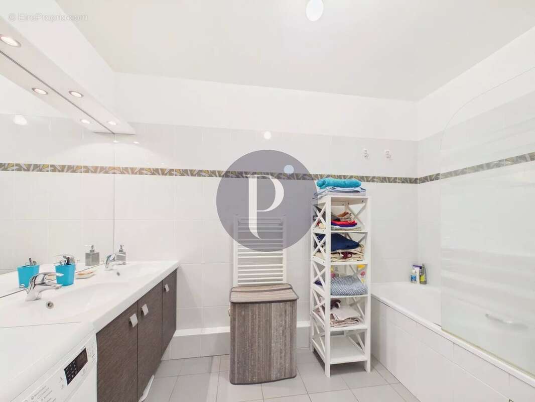 Appartement à LE PLESSIS-ROBINSON