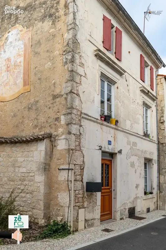Maison à FONTENAY-LE-COMTE