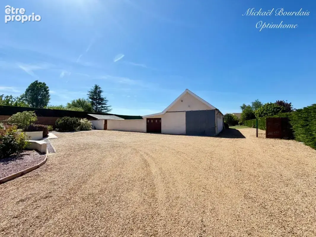 Maison familiale + dépendances – 230 m² – piscine – fort potentiel - photo 6