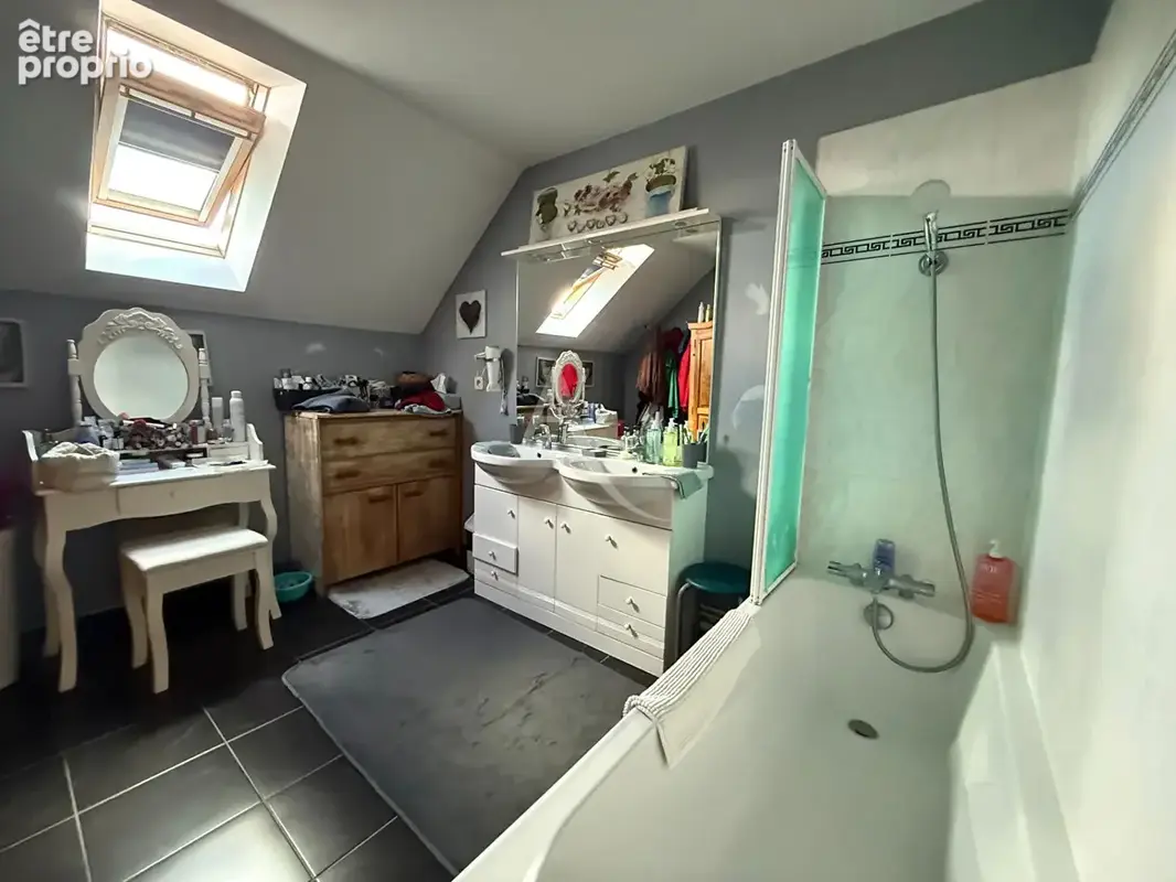 Maison à Proximité des commerces de Bléré ! - photo 10