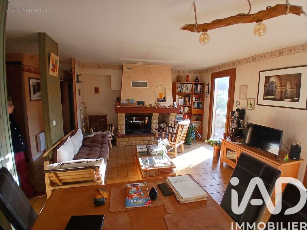 Photo 3 - Maison à BARJOUVILLE