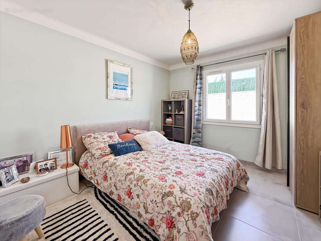 À Vendre maison avec piscine et studio de 25m2 à Mouriès - photo 12