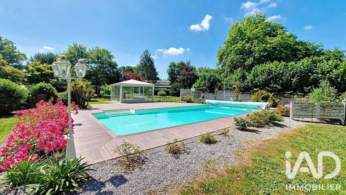 Photo 1 - Maison à CARCARES-SAINTE-CROIX