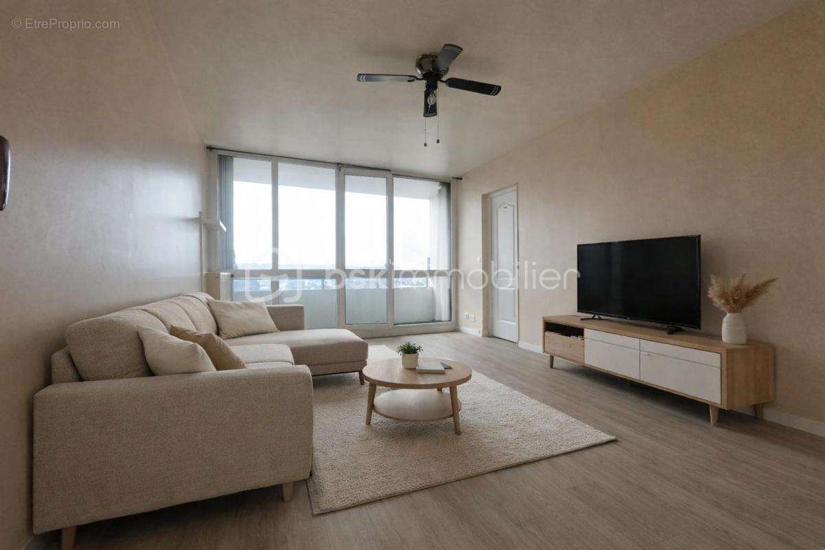 Appartement à AUBERVILLIERS