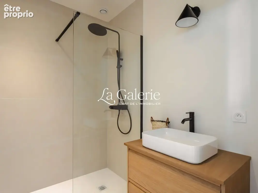 Maison 7 pièces 260 m² à vendre à Hyeres (83400) - photo 8
