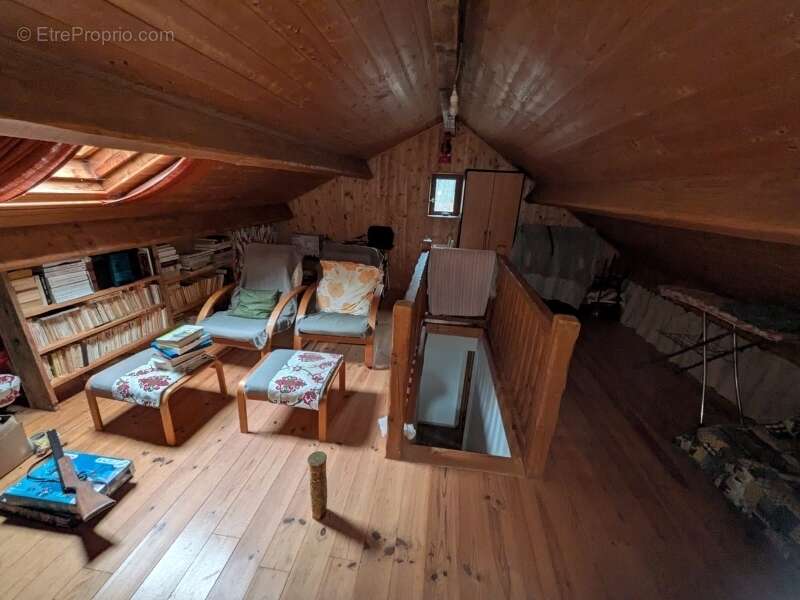 Maison à SAINT-SAUVEUR-CAMPRIEU