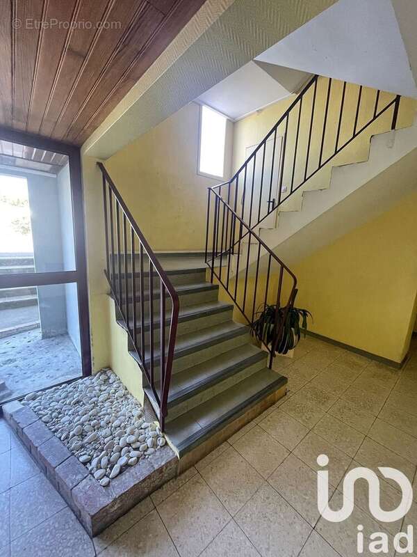Photo 4 - Appartement à CORMELLES-LE-ROYAL