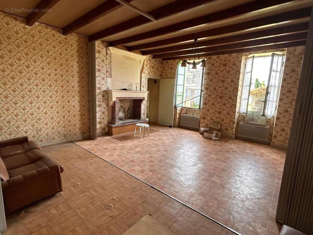 Maison 122 m² à La Brousse  - photo 6