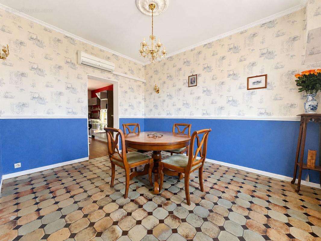 Maison à BEAUVAIS