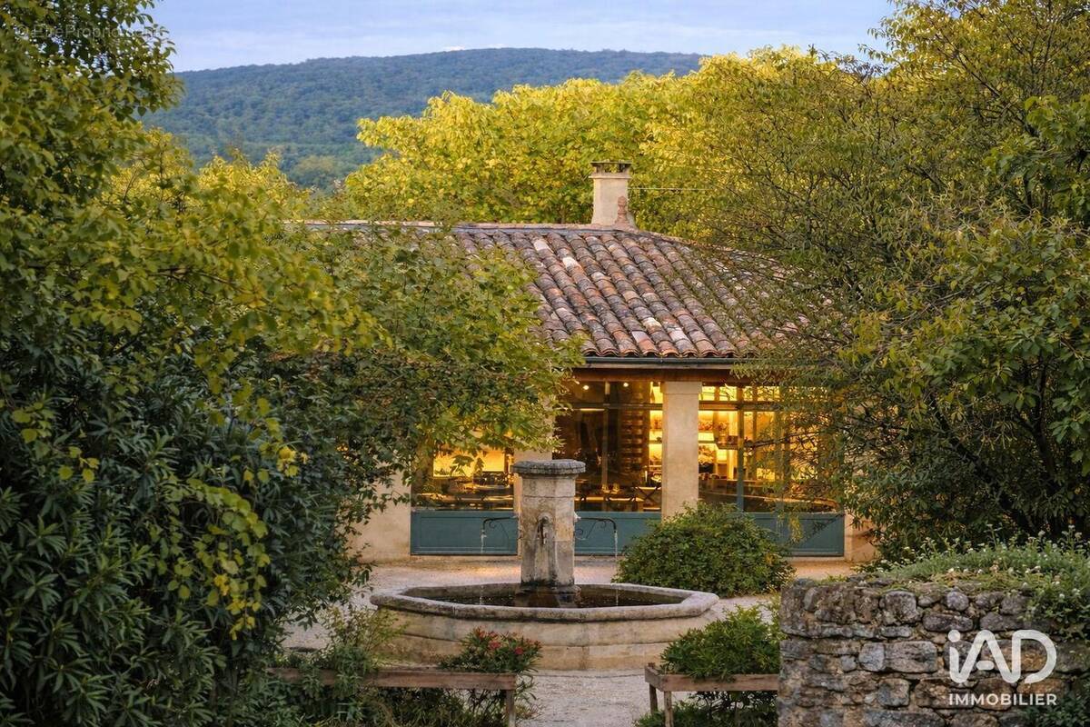 Photo 1 - Commerce à GRIGNAN