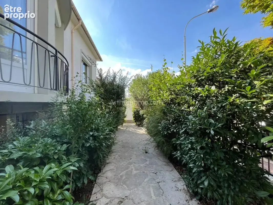 Photo Maison à Joinville-Le-Pont au prix de 875 000€