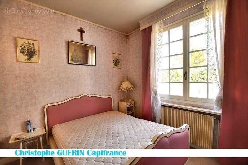 Maison à MONTIGNAC-CHARENTE