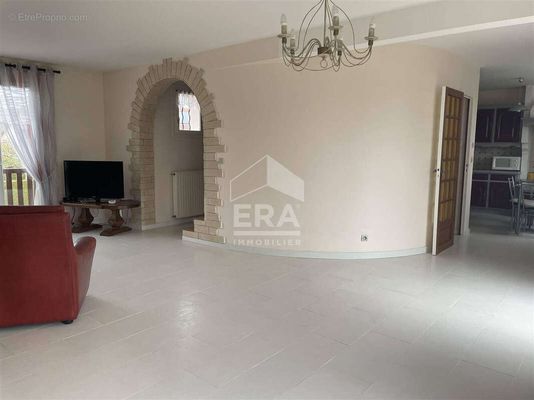 Maison à PONTAULT-COMBAULT