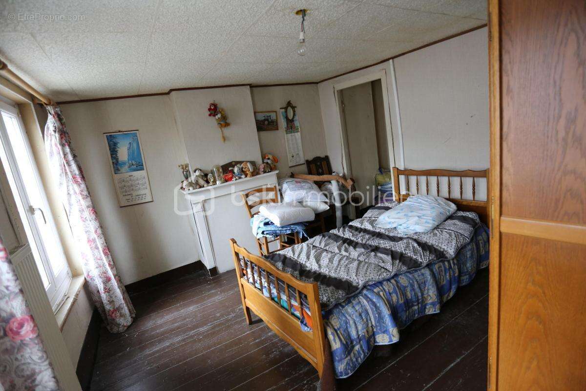 Maison de ville, 103 m2 habitables, actuellement 2 chambres mais potentiel à développer - photo 9