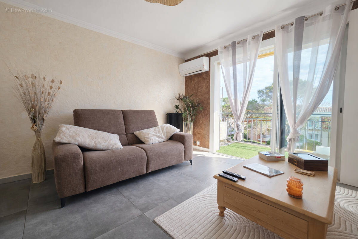 Appartement à SAINT-RAPHAEL