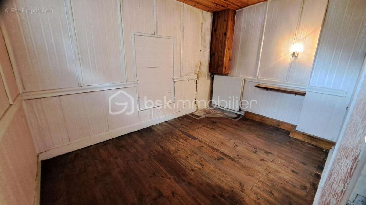 Maison à COULOUNIEIX-CHAMIERS