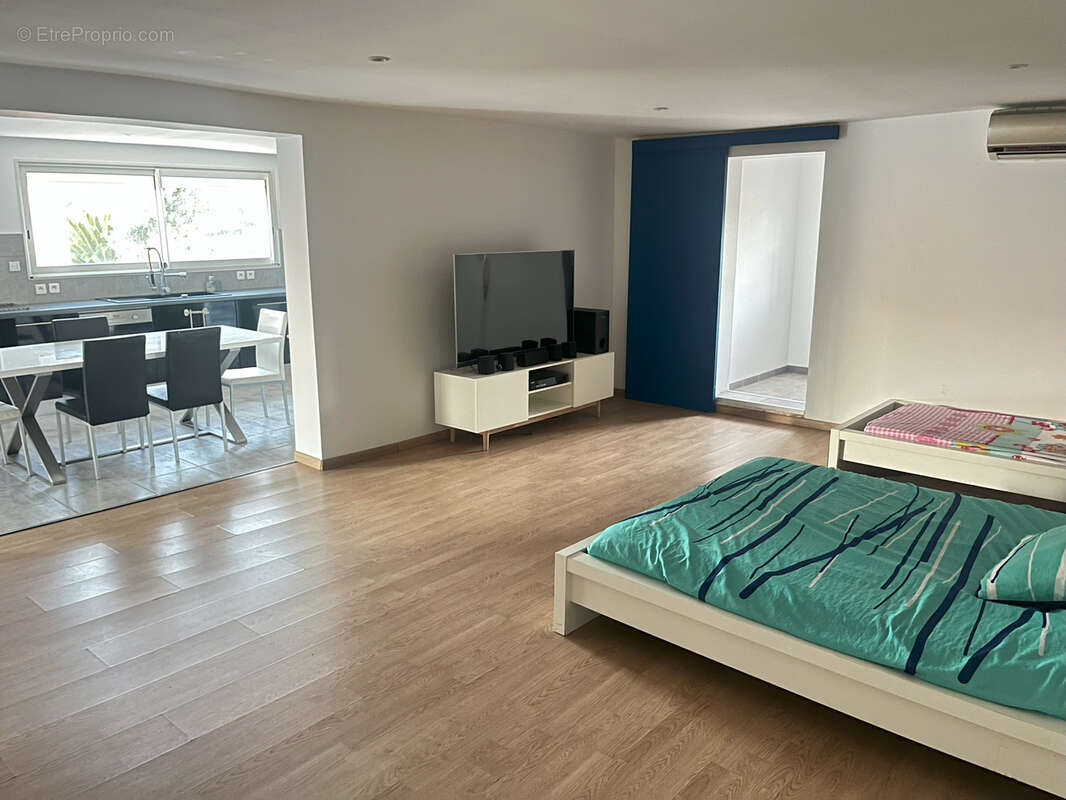 Maison à SAINT-GILLES