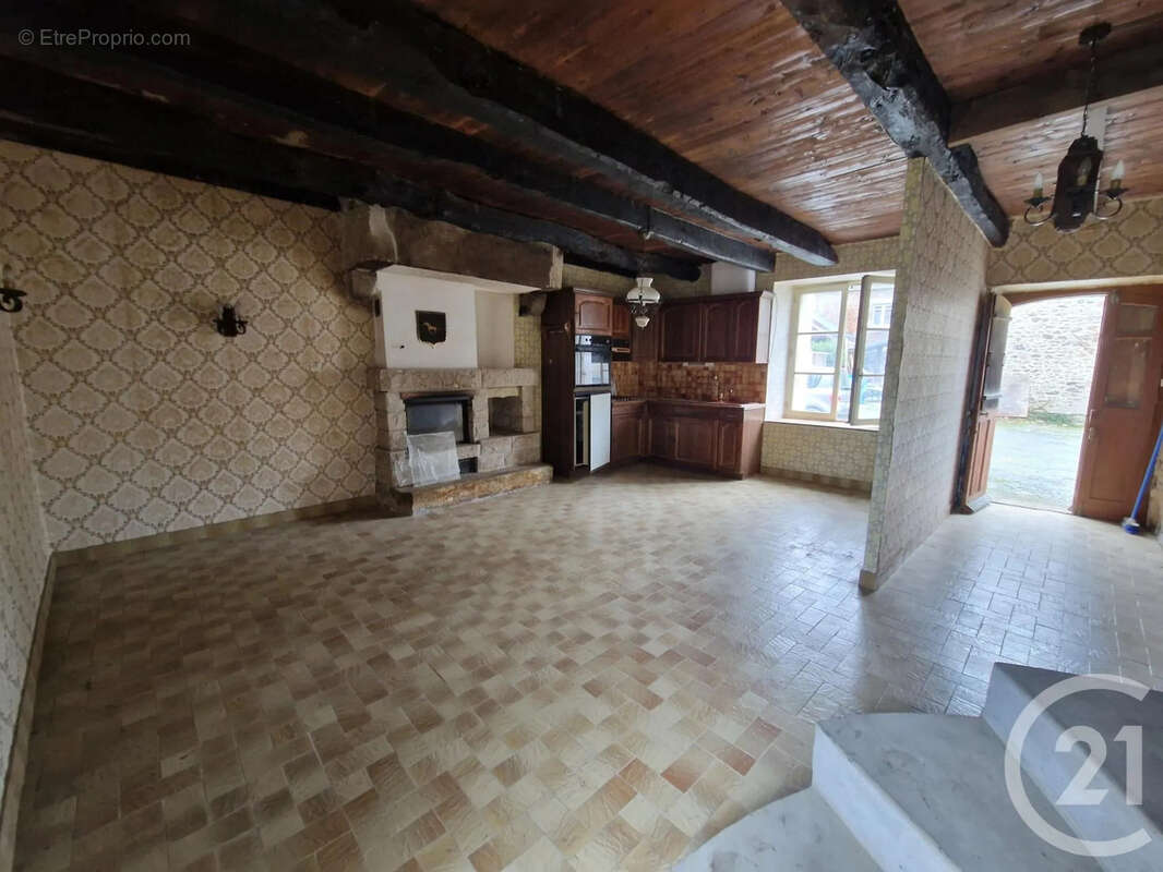 Maison à PLESSIX-BALISSON