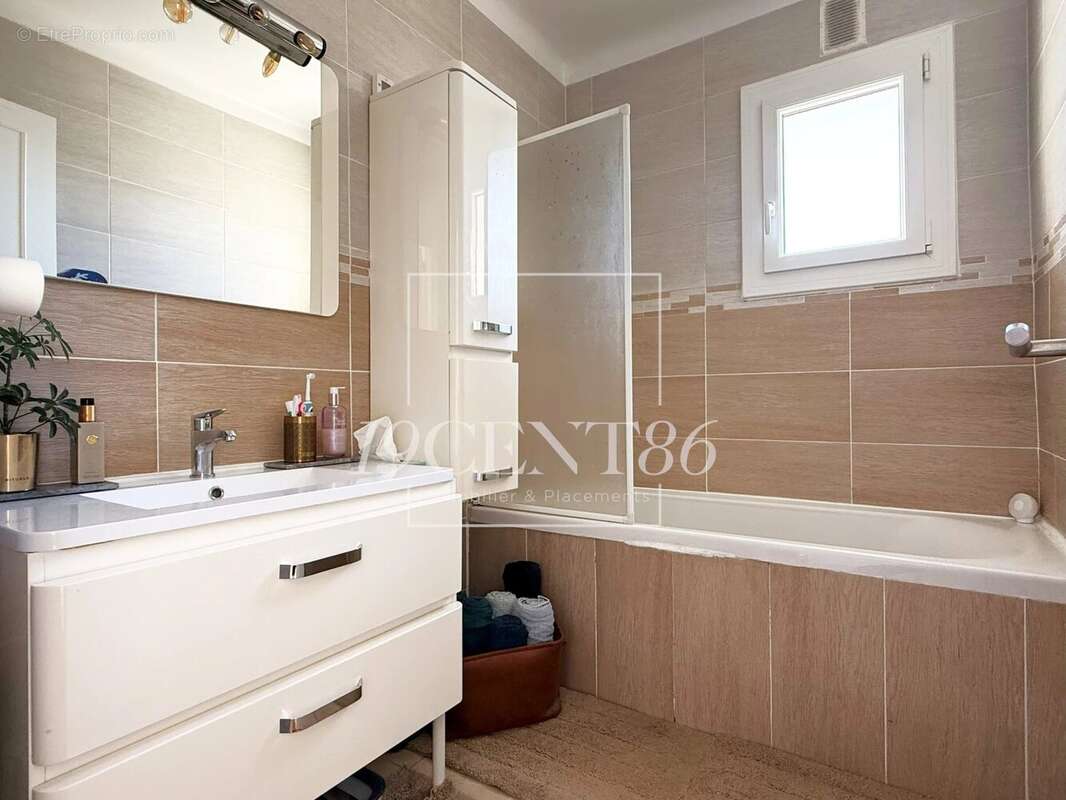 Appartement à LYON-8E