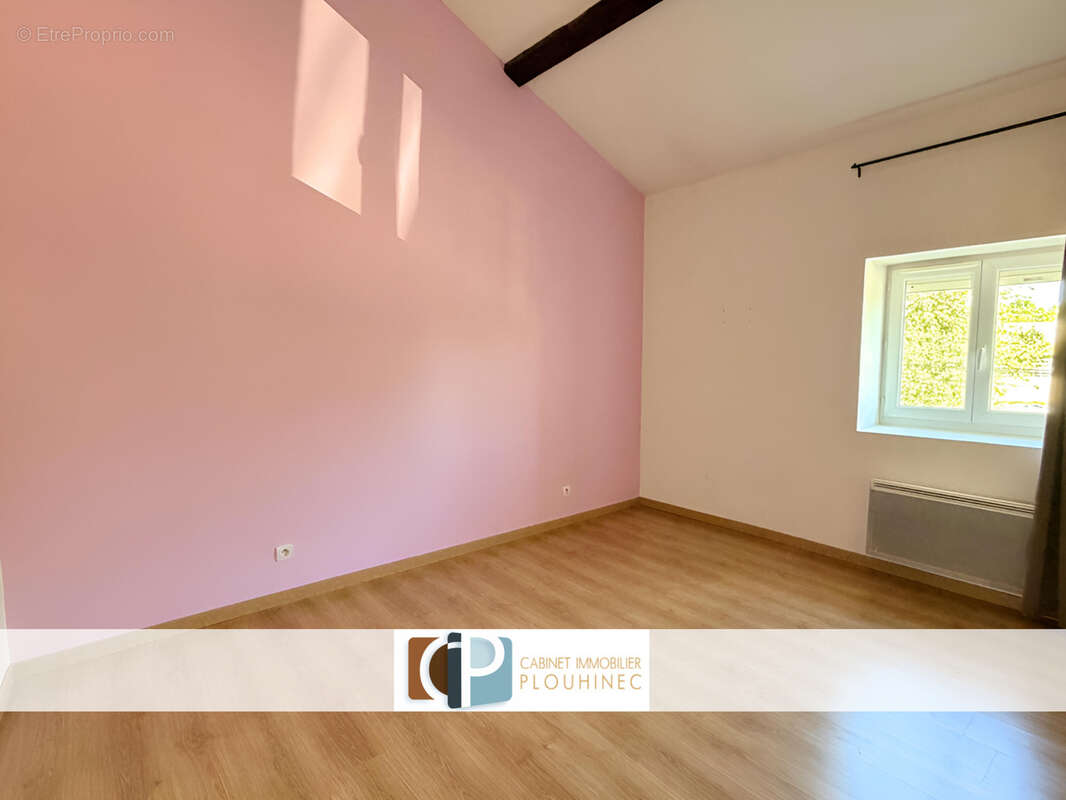 Mâcon : maison 117 m2 proche commodités avec cour intérieure. - photo 5