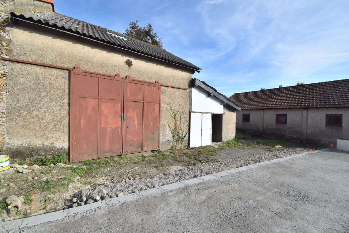 Maison à SAINT-PHILBERT-DE-BOUAINE