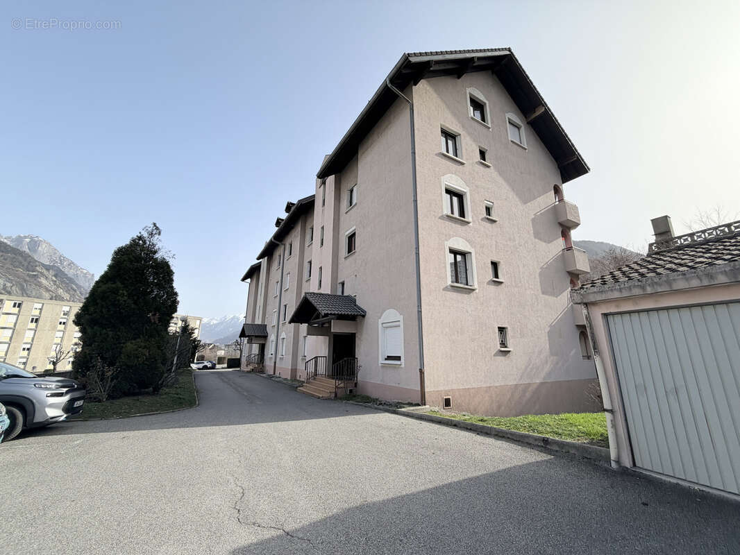 Appartement à SAINT-JEAN-DE-MAURIENNE
