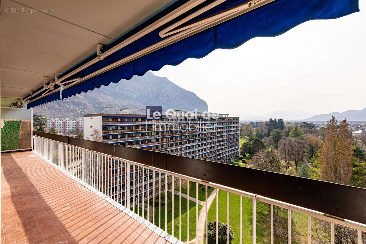 Appartement à SAINT-EGREVE