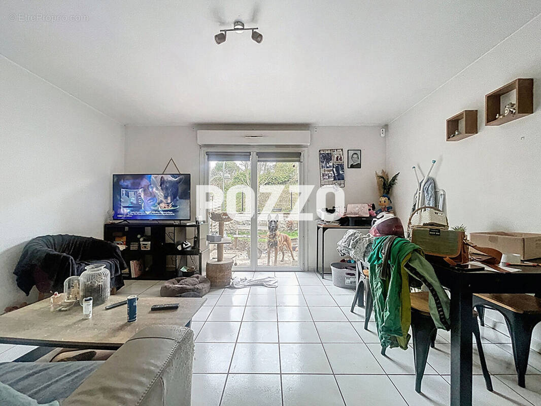 Maison à LA RIVIERE-SAINT-SAUVEUR