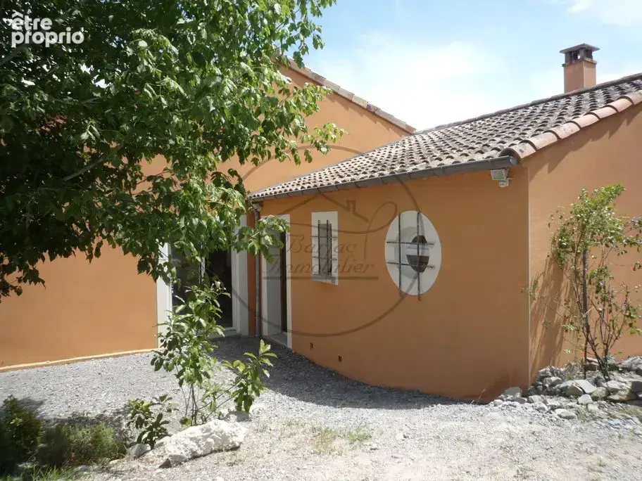 À vendre Propriété d'exception avec vue panoramique sur l'Ardèche à Sampzon - photo 3