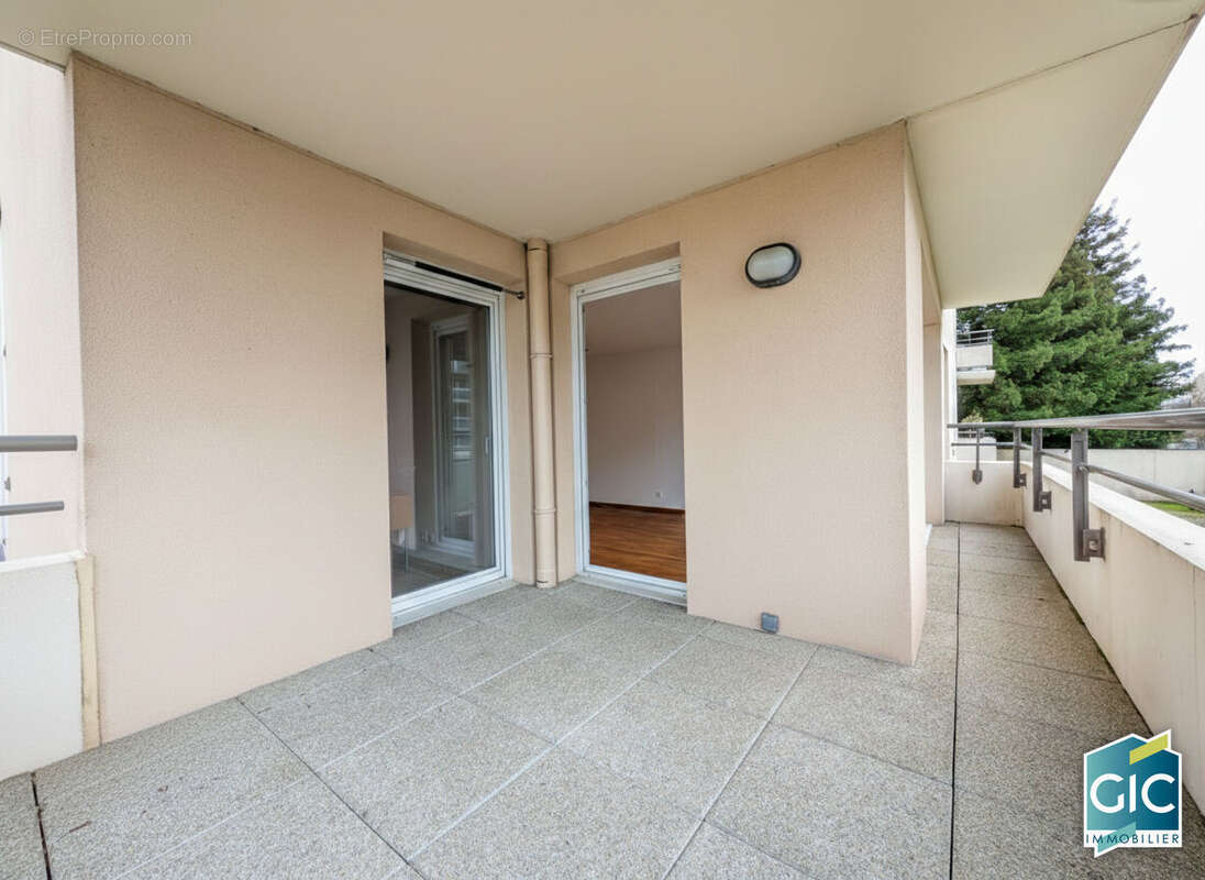 Appartement  avec terrasse et garage Caen 4 pièce(s) 86 m2 - photo 6