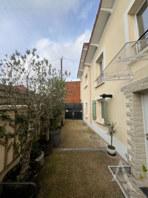 Maison à MONTREUIL