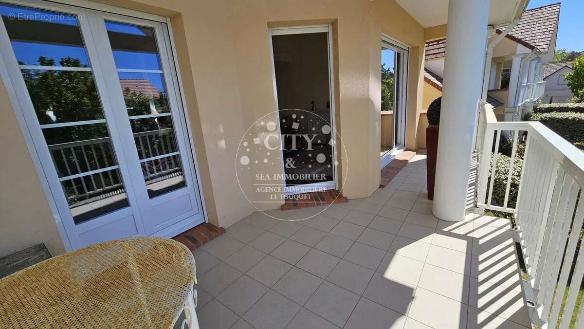 Domaine prive - triplex traversant t3 cabine avec terrasses - photo 3