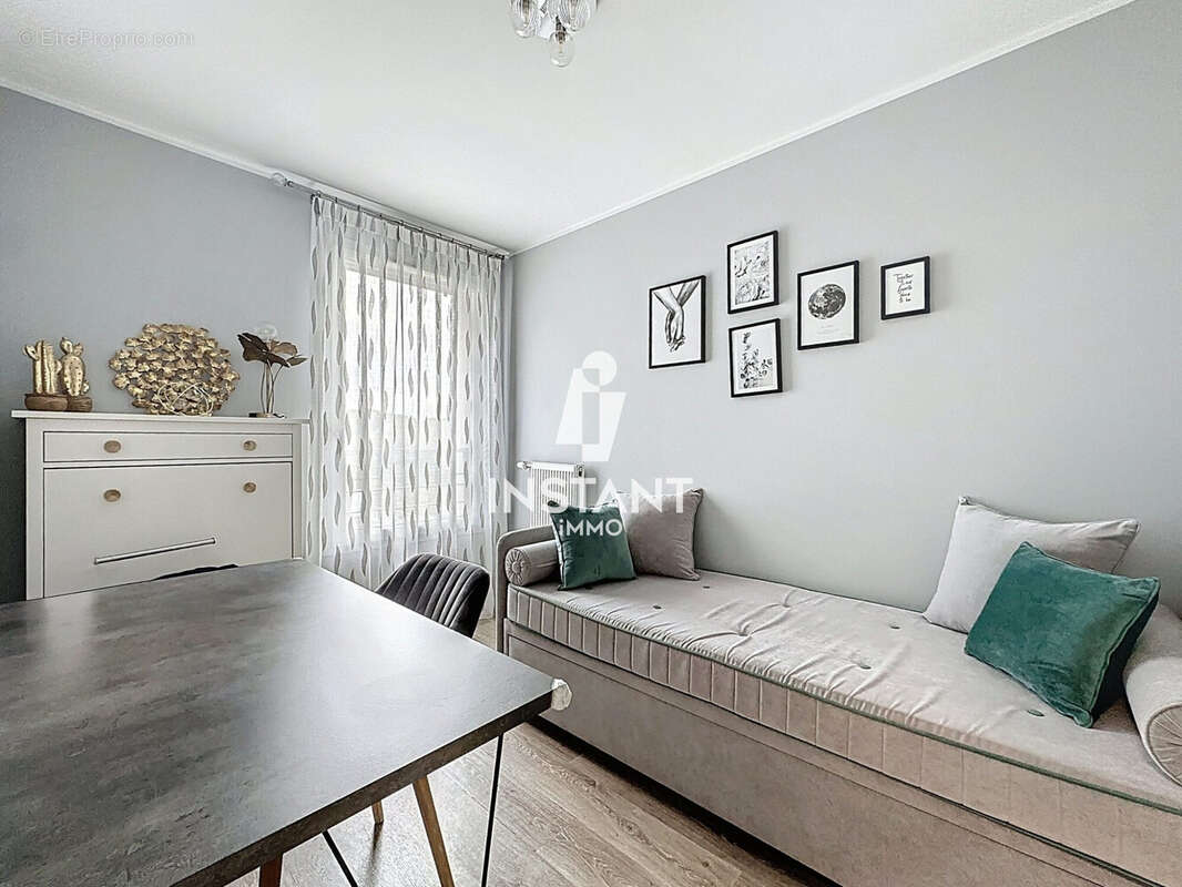 Appartement à VILLENEUVE-LE-ROI