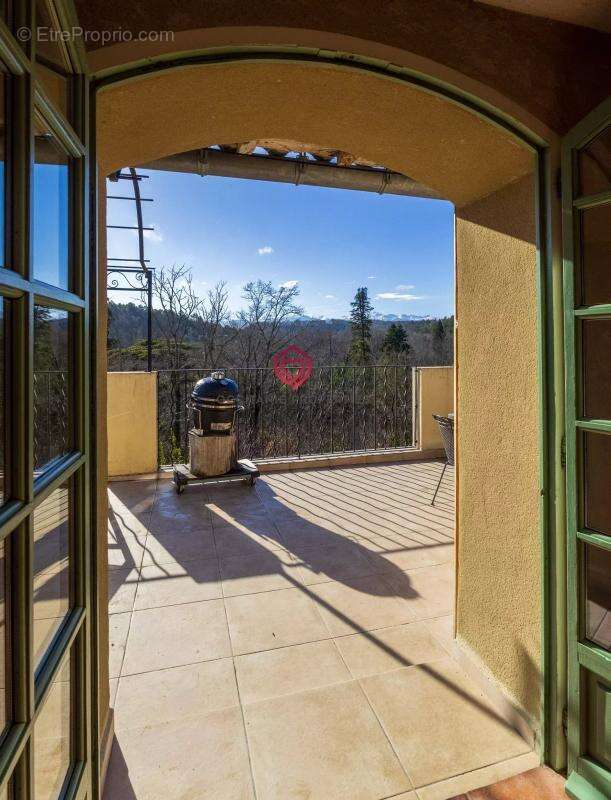 Appartement à LAGARDE