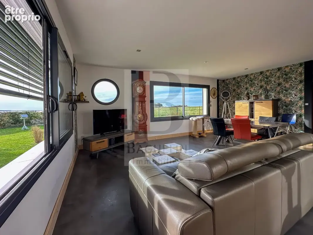 Maison 6 pièces 170 m² à vendre à Yves (17340) - photo 6