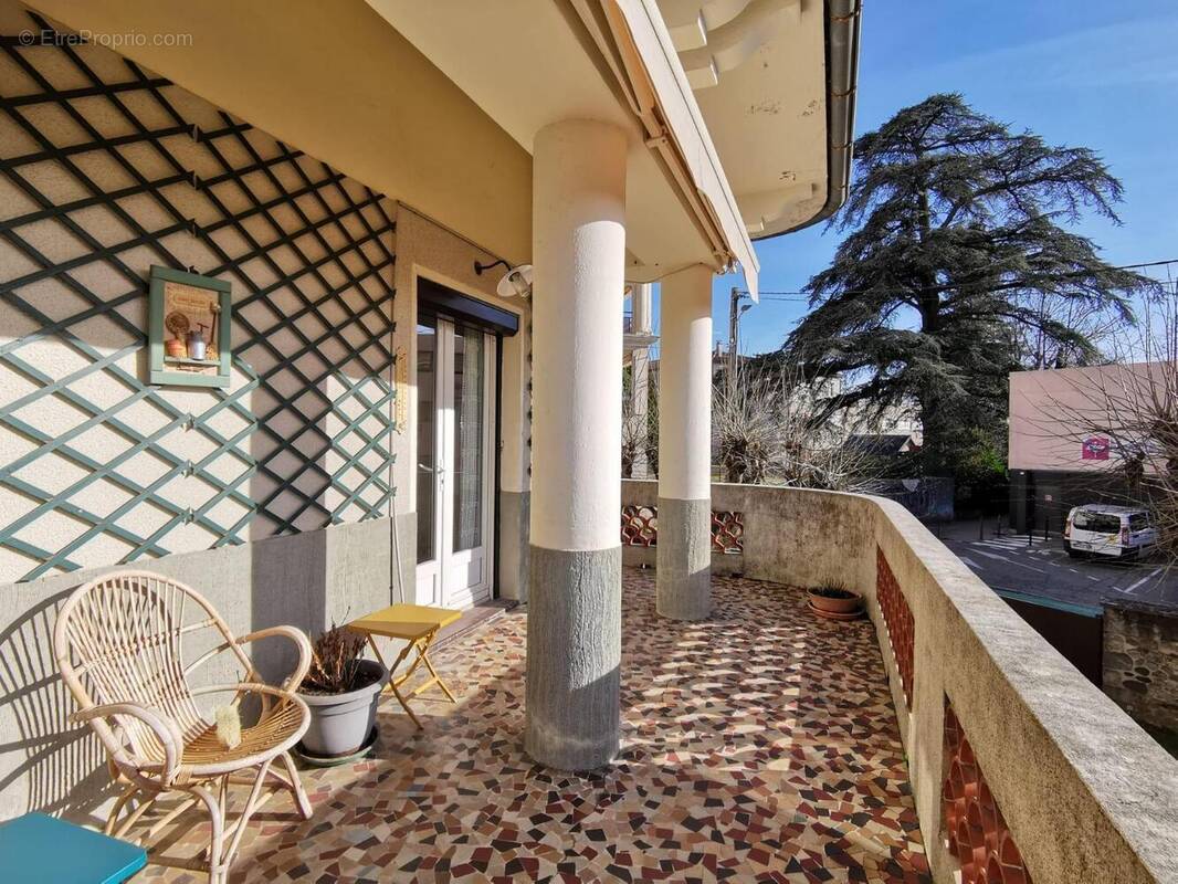   - Appartement à AUBENAS