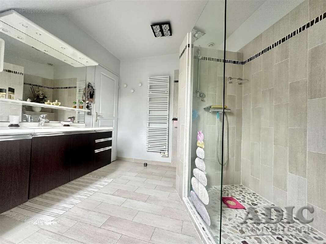 Maison à DAMMARTIN-EN-GOELE