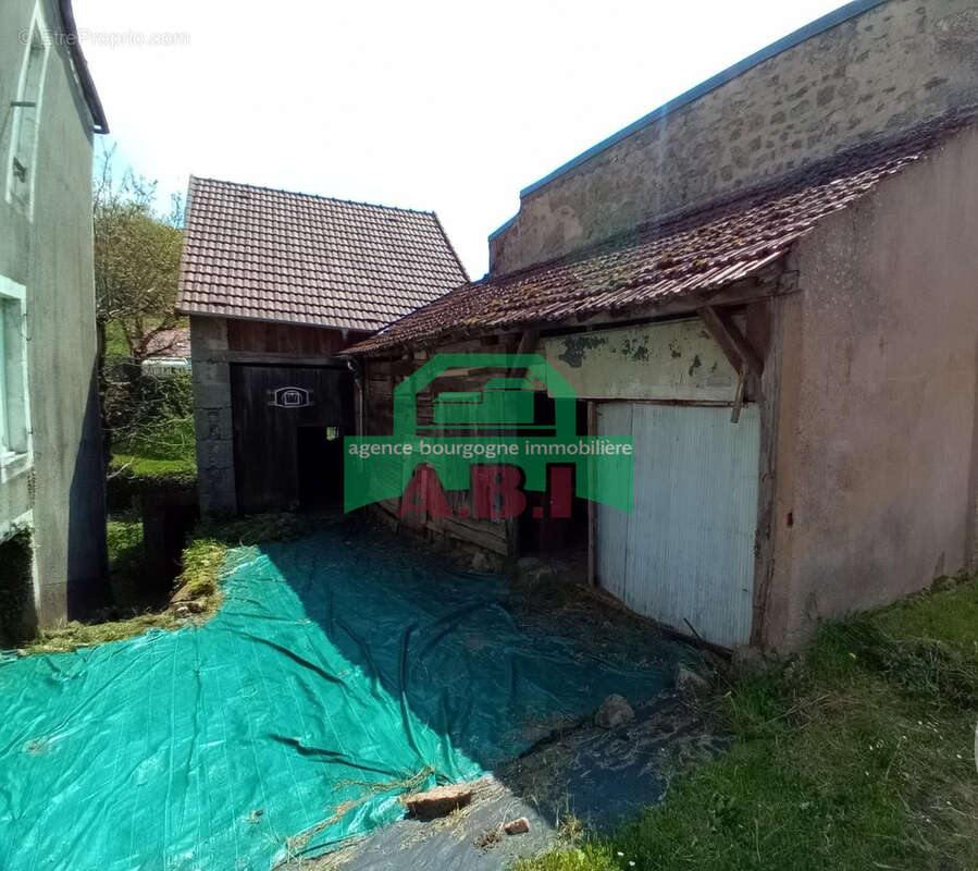 58, Morvan Lormes - Maison indépendante  style Bourgeoise bon volumen habitalbe sur 3091m2 de terrain. - photo 11