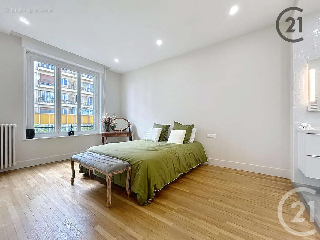 Appartement 120 m² à Troyes  - photo 6