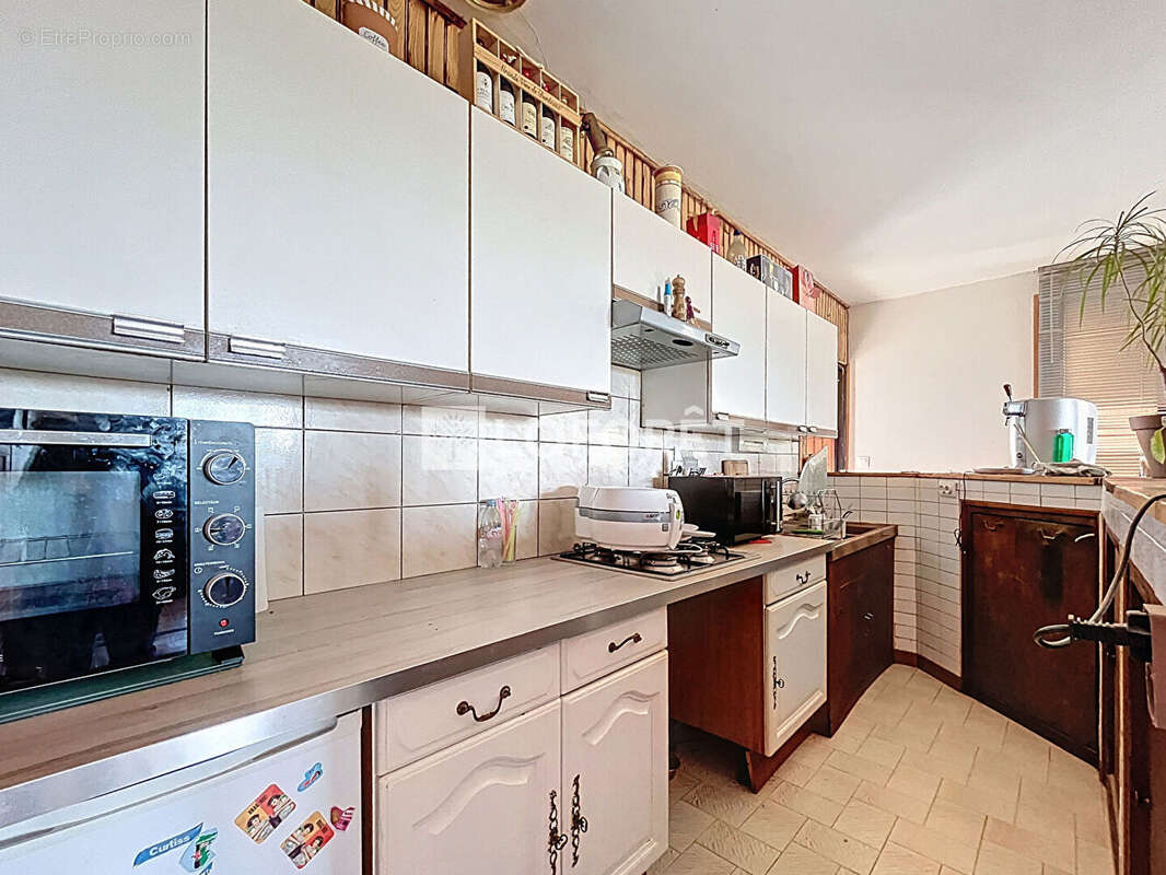 Maison à NEUFCHATEAU