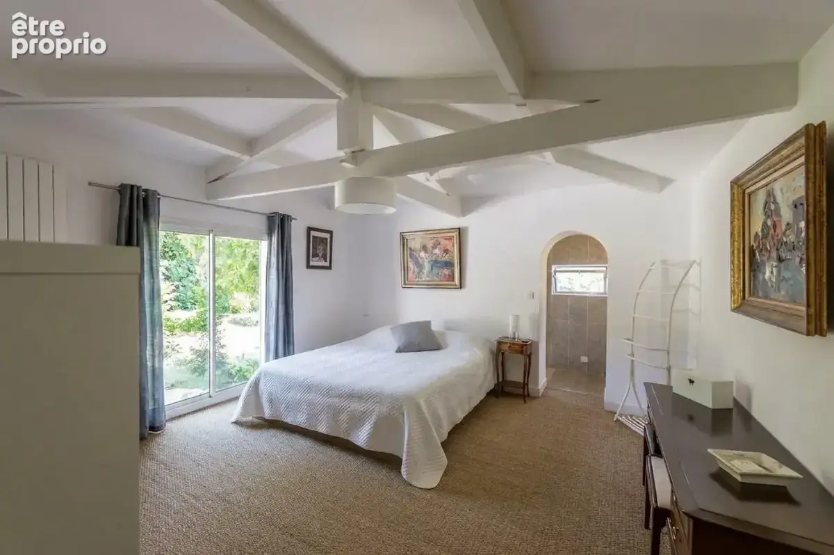 Maison 243 m² à Roques  - photo 8
