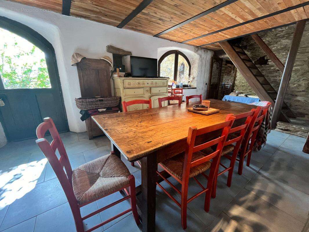 Maison à PONTEILS-ET-BRESIS